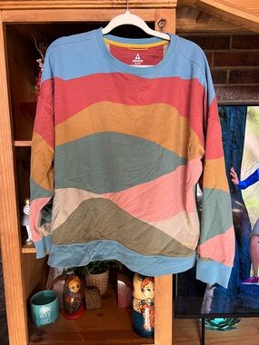 Ascend Colorblock Crewneck in Sky Blue, Rust & Mustard